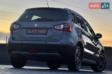Внедорожник / Кроссовер Suzuki SX4 2016 в 