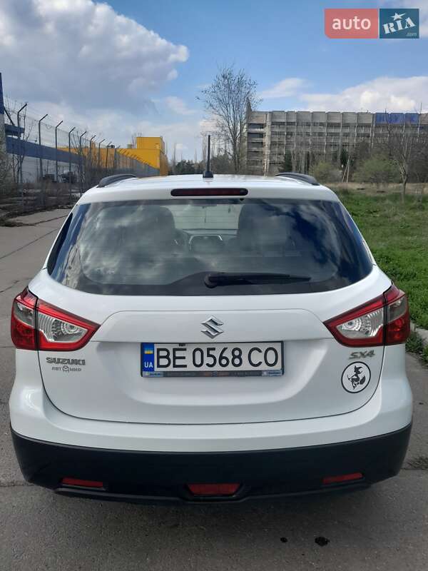 Позашляховик / Кросовер Suzuki SX4 2017 в Миколаєві