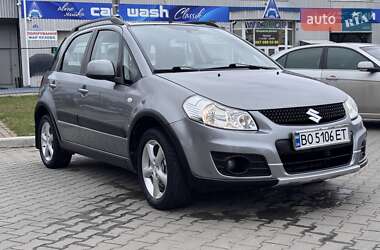 Внедорожник / Кроссовер Suzuki SX4 2013 в 