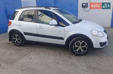 Внедорожник / Кроссовер Suzuki SX4 2011 в 