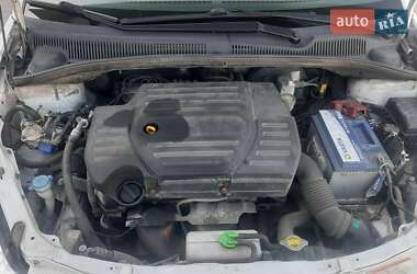 Внедорожник / Кроссовер Suzuki SX4 2011 в 