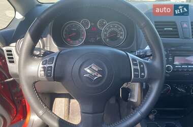 Внедорожник / Кроссовер Suzuki SX4 2012 в 