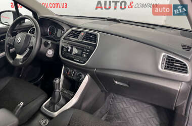 Внедорожник / Кроссовер Suzuki SX4 2021 в 