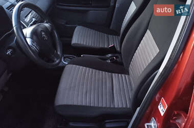 Внедорожник / Кроссовер Suzuki SX4 2010 в 