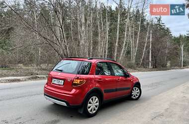 Позашляховик / Кросовер Suzuki SX4 2014 в 