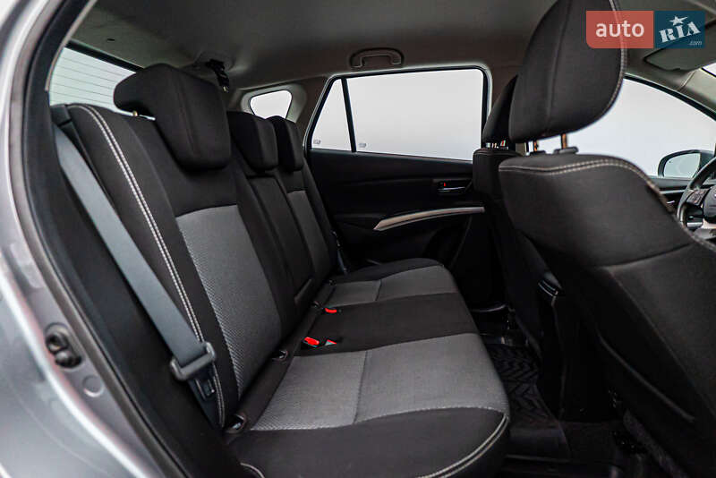 Внедорожник / Кроссовер Suzuki SX4 2013 в Киеве
