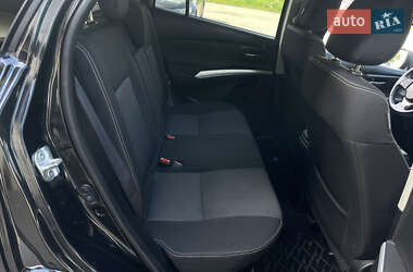 Внедорожник / Кроссовер Suzuki SX4 2015 в 
