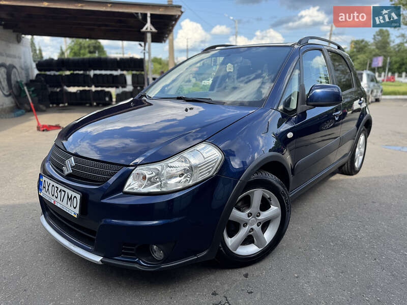 Внедорожник / Кроссовер Suzuki SX4 2009 в 