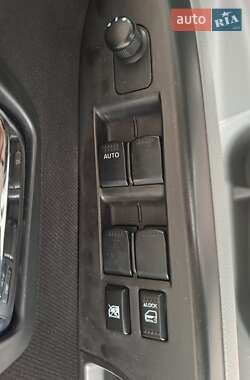 Позашляховик / Кросовер Suzuki SX4 2012 в 