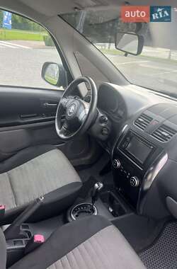 Хэтчбек Suzuki SX4 2009 в 