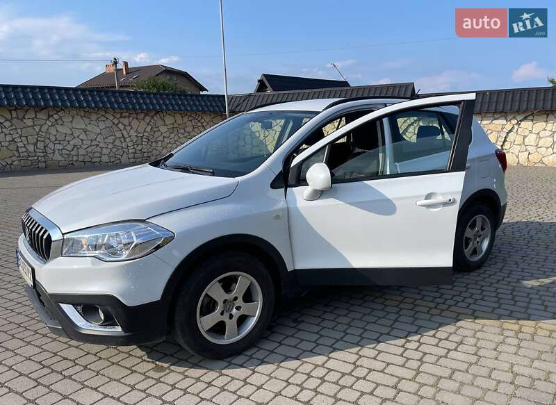 Внедорожник / Кроссовер Suzuki SX4 2020 в Львове