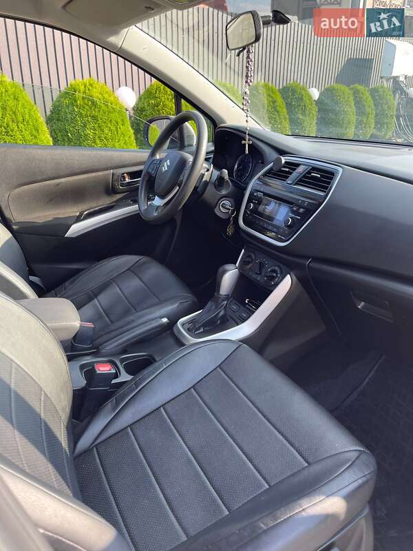 Внедорожник / Кроссовер Suzuki SX4 2020 в Львове