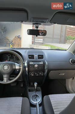 Внедорожник / Кроссовер Suzuki SX4 2011 в 