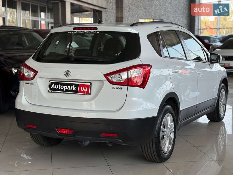 Позашляховик / Кросовер Suzuki SX4 2018 в Одесі