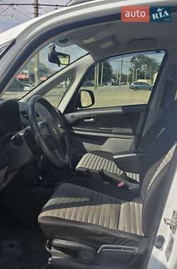Внедорожник / Кроссовер Suzuki SX4 2013 в 