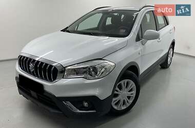 Внедорожник / Кроссовер Suzuki SX4 2020 в Киеве