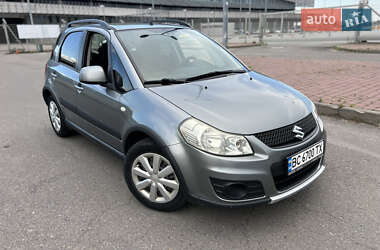 Внедорожник / Кроссовер Suzuki SX4 2012 в Львове