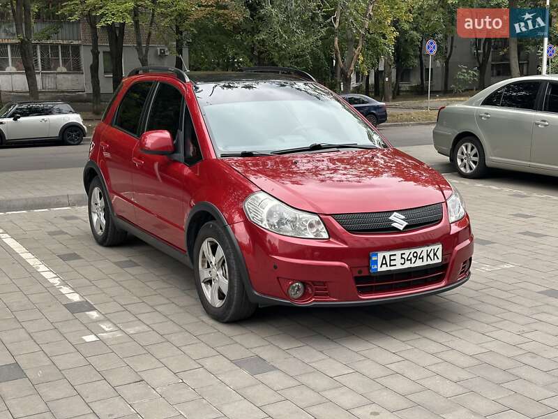 Позашляховик / Кросовер Suzuki SX4 2012 в Дніпрі