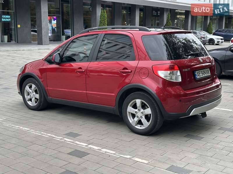 Позашляховик / Кросовер Suzuki SX4 2012 в Дніпрі