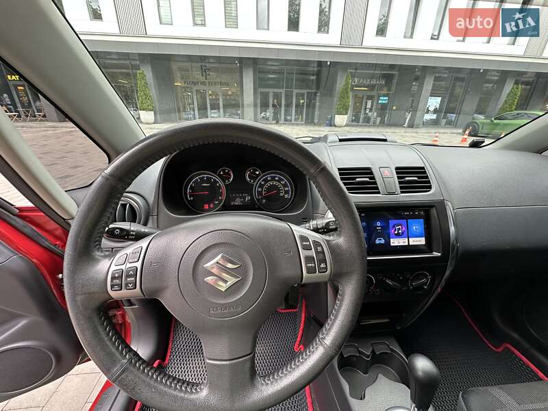 Позашляховик / Кросовер Suzuki SX4 2012 в Дніпрі