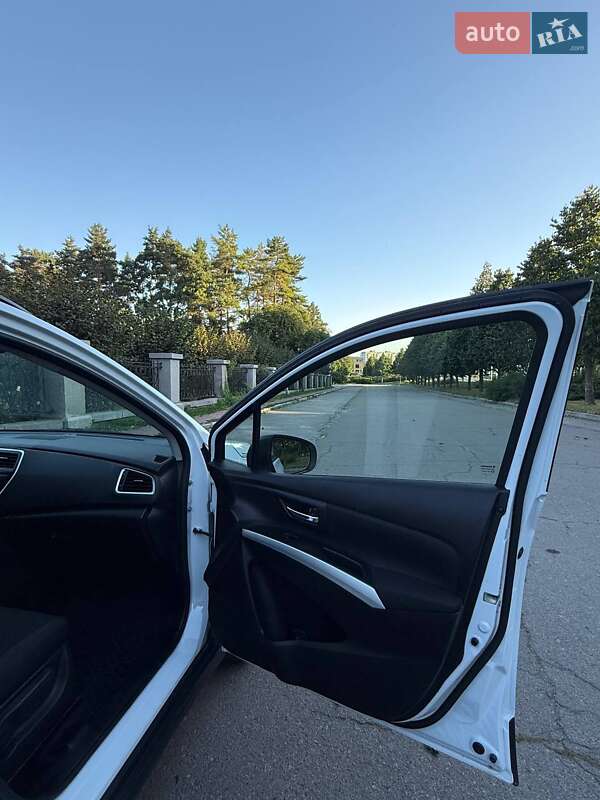 Внедорожник / Кроссовер Suzuki SX4 2020 в Киеве фото 32 Внедорожник / Кроссовер Suzuki SX4 2020 в Киеве