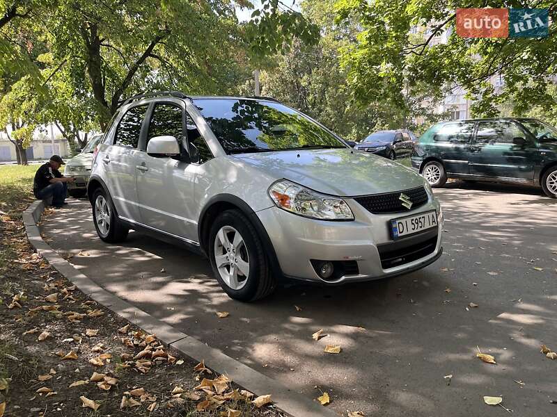 Внедорожник / Кроссовер Suzuki SX4 2010 в Харькове