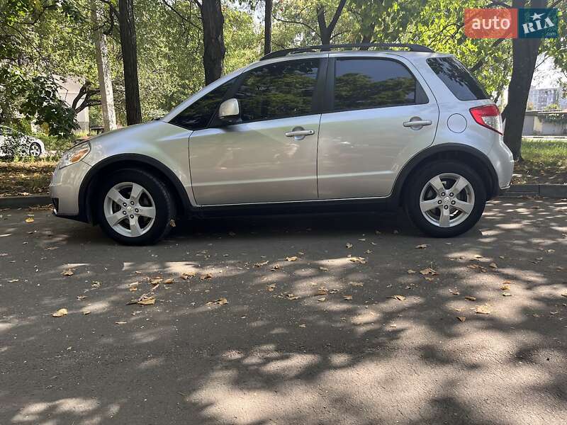 Внедорожник / Кроссовер Suzuki SX4 2010 в Харькове