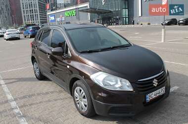 Внедорожник / Кроссовер Suzuki SX4 2015 в Киеве