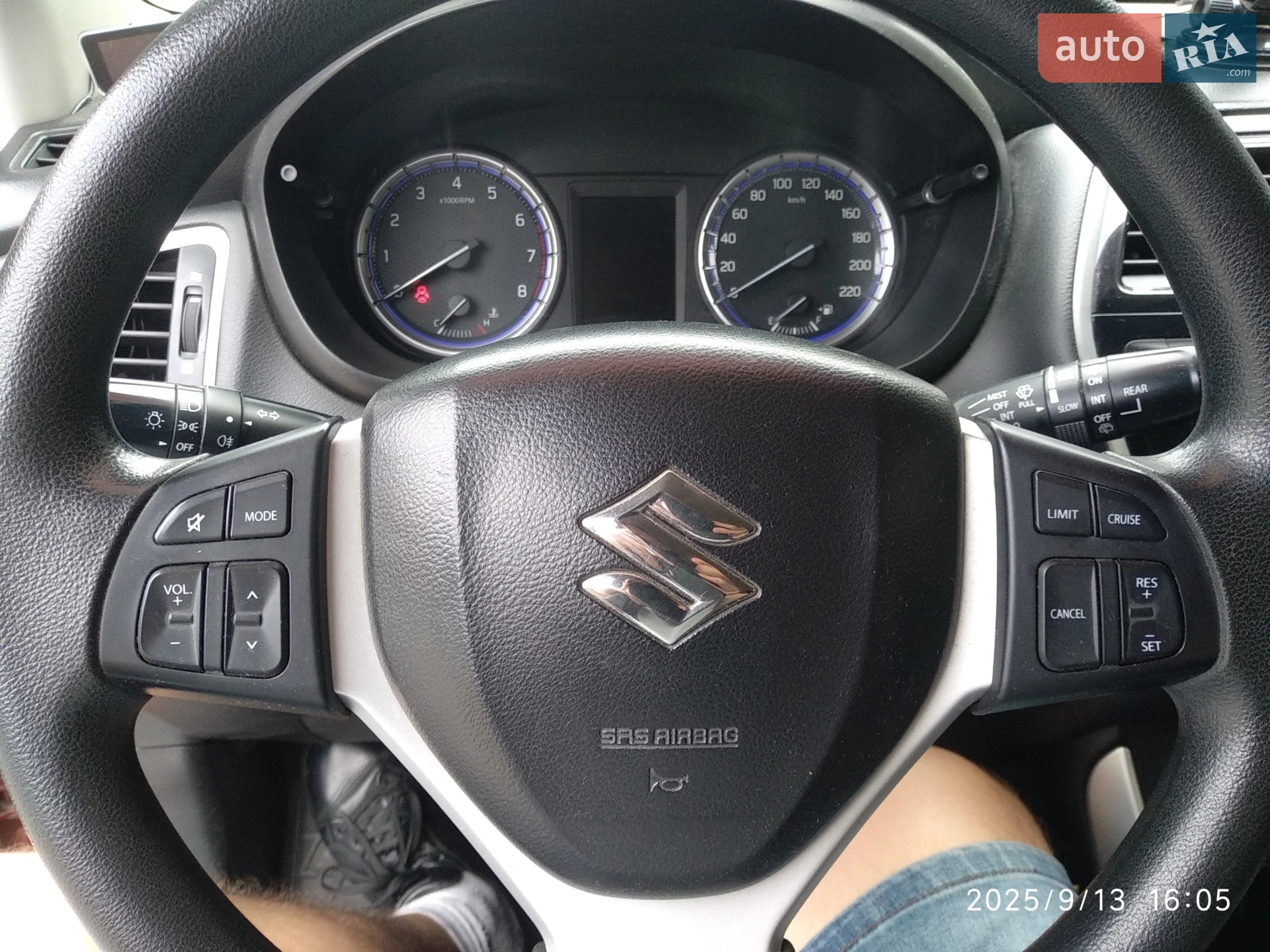 2017 Suzuki SX4 - мініатюра 26