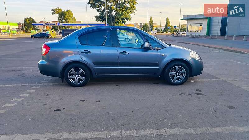Седан Suzuki SX4 2008 в Львові