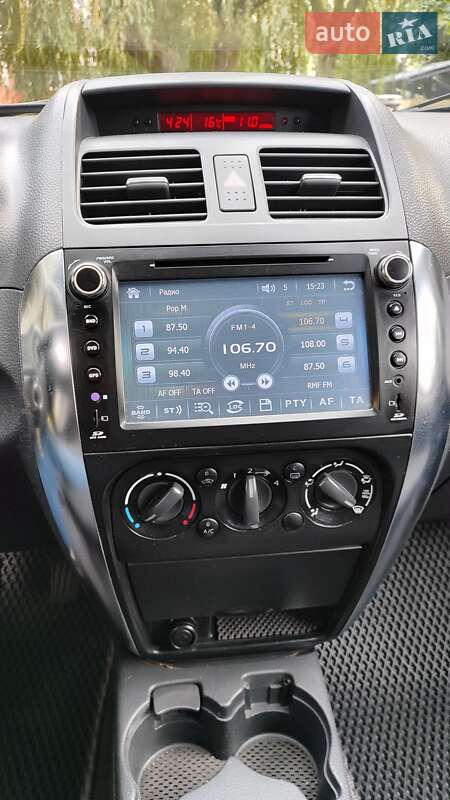 Седан Suzuki SX4 2008 в Львові