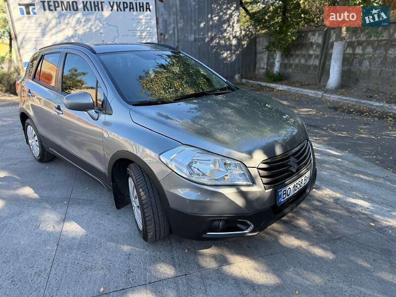 Позашляховик / Кросовер Suzuki SX4 2015 в Рівному