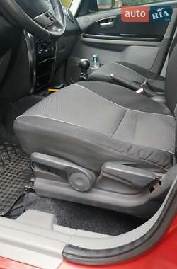 Хэтчбек Suzuki SX4 2008 в 