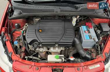 Внедорожник / Кроссовер Suzuki SX4 2012 в 