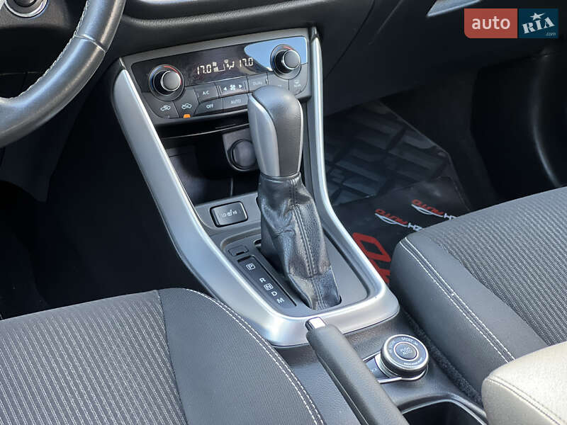 Внедорожник / Кроссовер Suzuki SX4 2017 в Ужгороде фото 43 Внедорожник / Кроссовер Suzuki SX4 2017 в Ужгороде