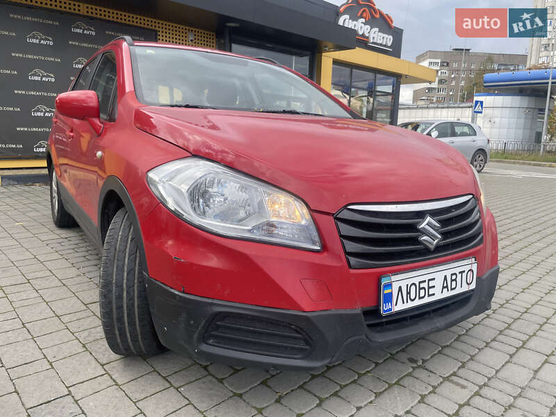 Внедорожник / Кроссовер Suzuki SX4 2016 в Львове