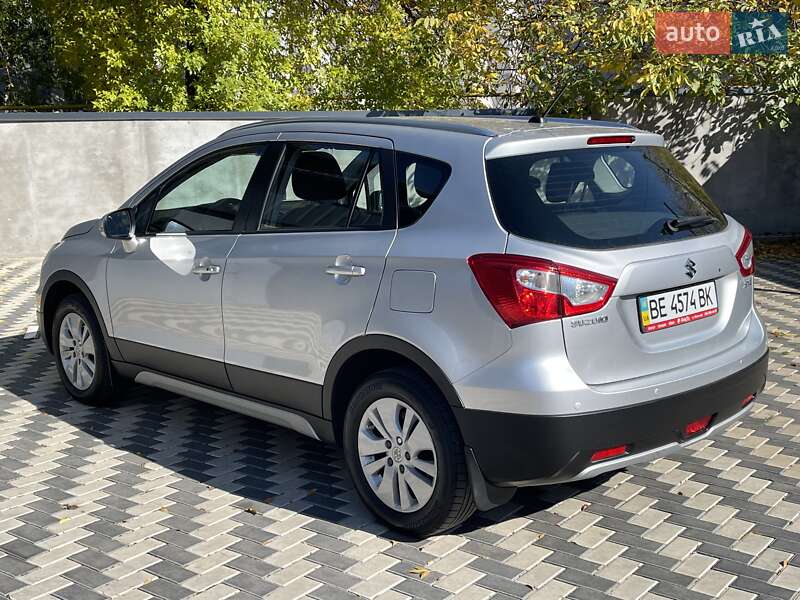 Позашляховик / Кросовер Suzuki SX4 2014 в Миколаєві