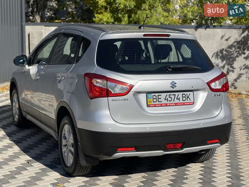 Позашляховик / Кросовер Suzuki SX4 2014 в Миколаєві