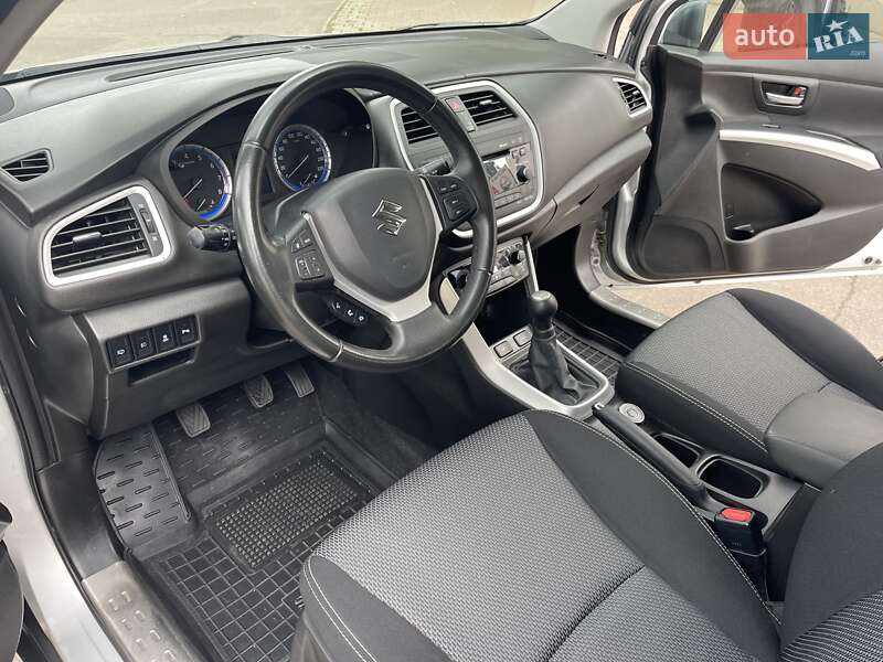 Позашляховик / Кросовер Suzuki SX4 2014 в Миколаєві