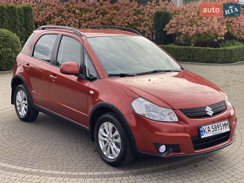Позашляховик / Кросовер Suzuki SX4 2012 в Бучі