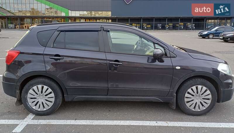 Позашляховик / Кросовер Suzuki SX4 2014 в Вишгороді фото Позашляховик / Кросовер Suzuki SX4 2014 в Вишгороді