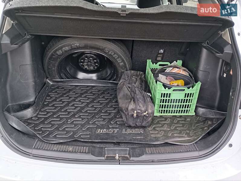 Внедорожник / Кроссовер Suzuki SX4 2017 в Ахтырке фото 10 Внедорожник / Кроссовер Suzuki SX4 2017 в Ахтырке