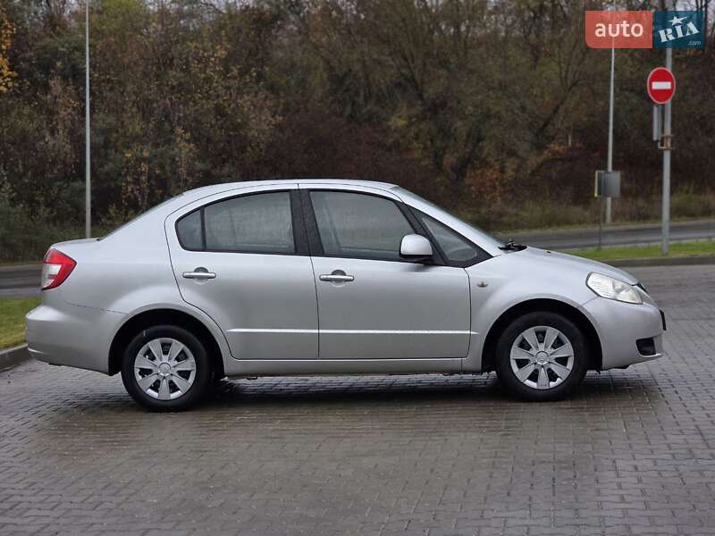Седан Suzuki SX4 2009 в Тернополе