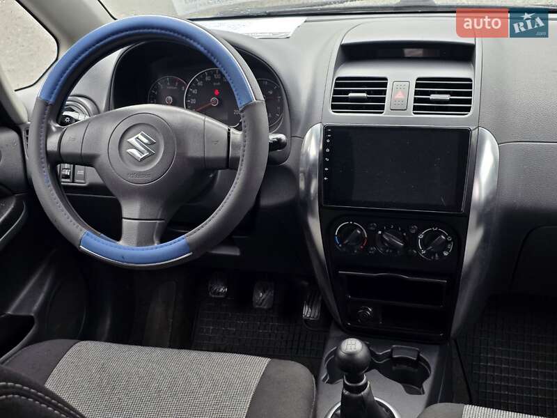 Седан Suzuki SX4 2009 в Тернополе