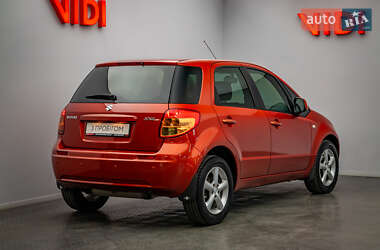 Хетчбек Suzuki SX4 2008 в  фото 2 Хетчбек Suzuki SX4 2008 в