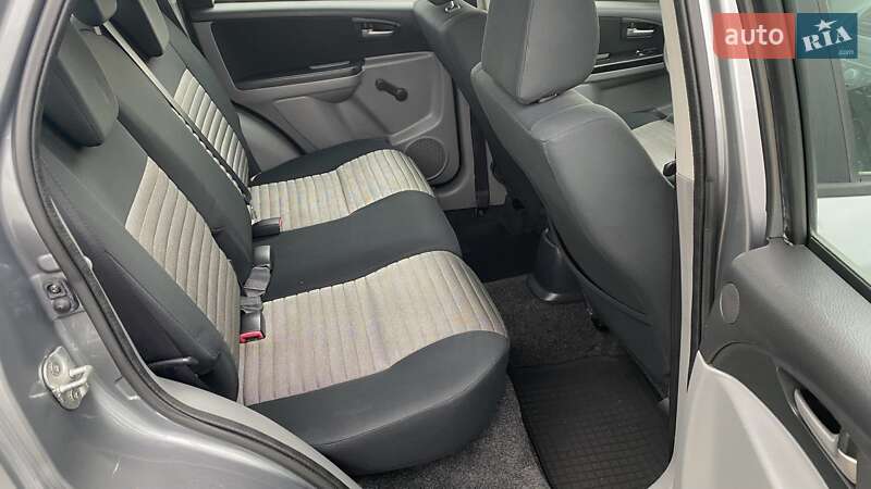 Хэтчбек Suzuki SX4 2009 в Киеве фото 7 Хэтчбек Suzuki SX4 2009 в Киеве