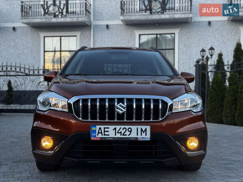 Внедорожник / Кроссовер Suzuki SX4 2017 в Киеве