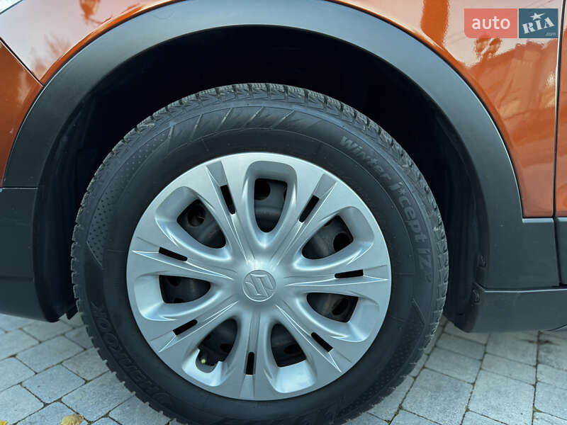 Внедорожник / Кроссовер Suzuki SX4 2017 в Киеве