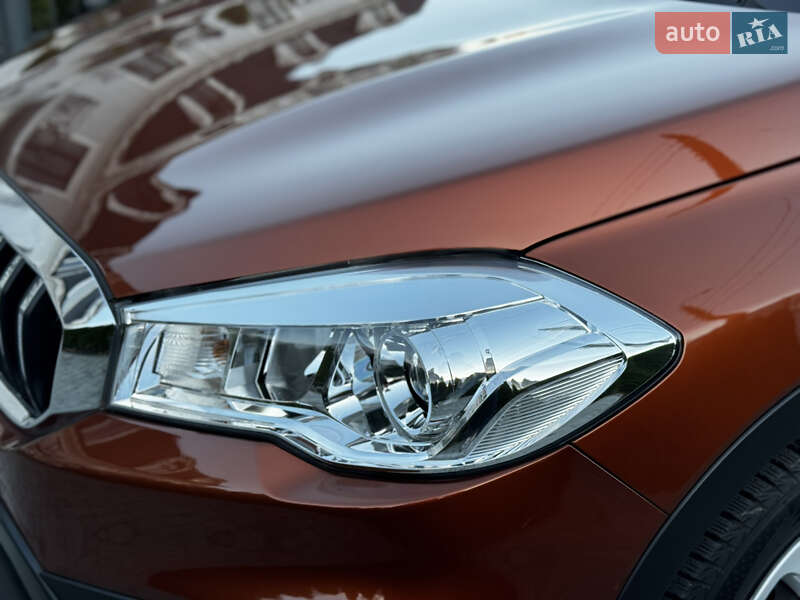 Внедорожник / Кроссовер Suzuki SX4 2017 в Киеве