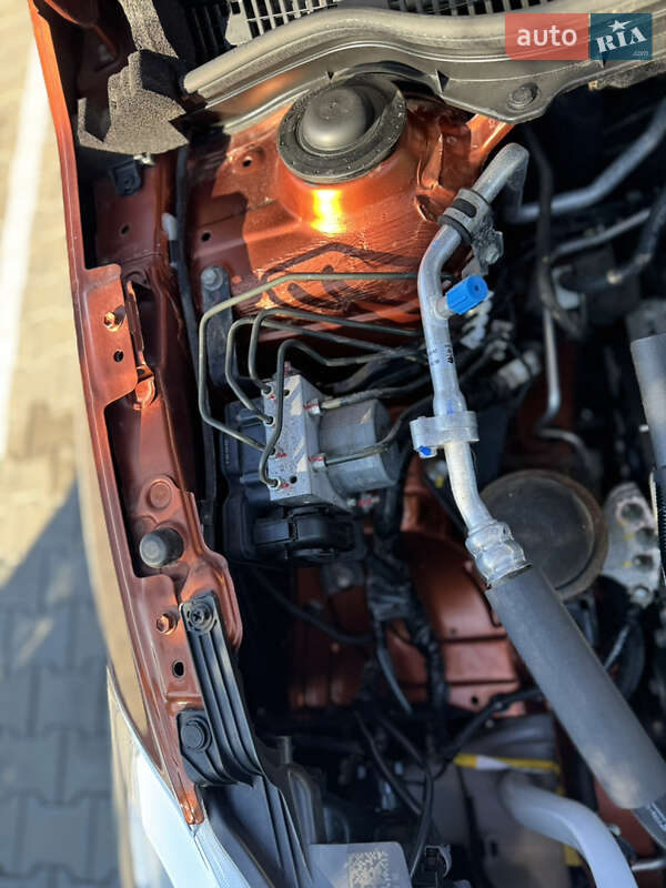 Внедорожник / Кроссовер Suzuki SX4 2017 в Киеве